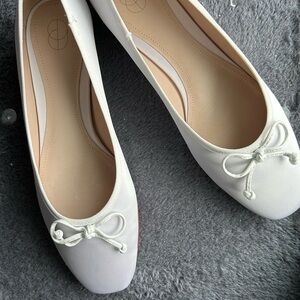 Port & Paire flats. Perfect for a wedding. Sadly they don’t fit me. Size 7.5 US